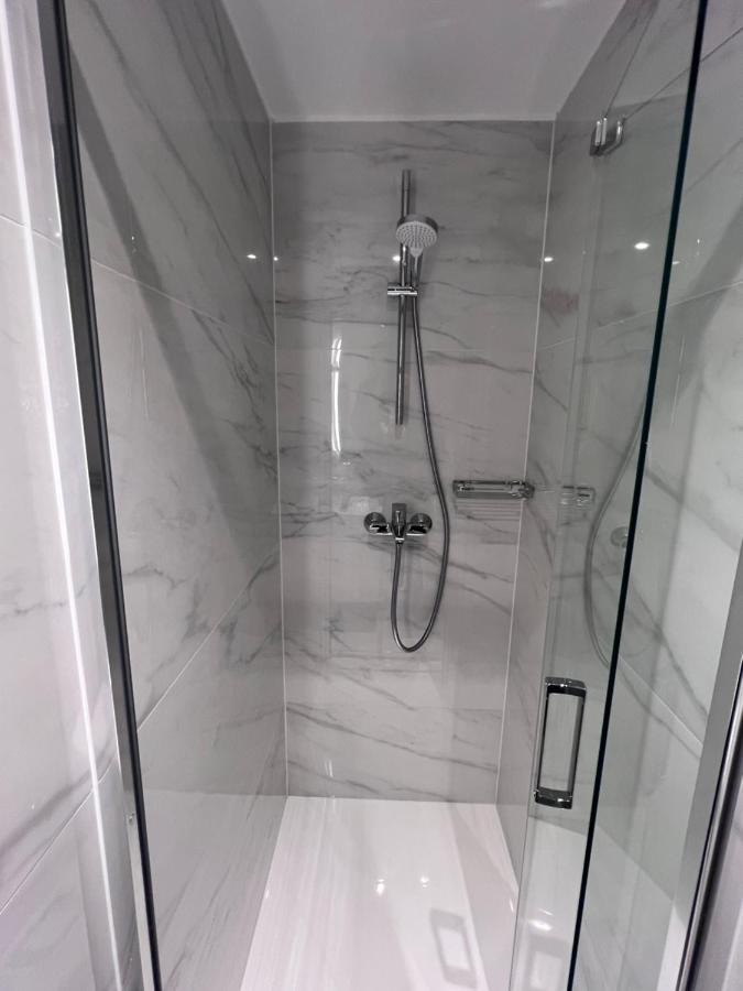 Studio Apartman Mia Zagreb Bagian luar foto