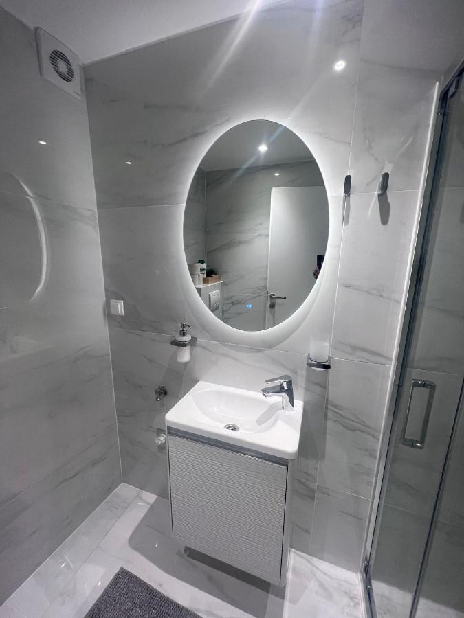 Studio Apartman Mia Zagreb Bagian luar foto